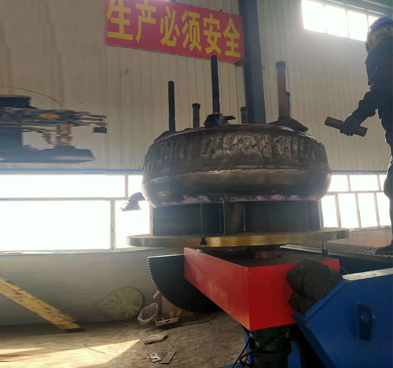 磨盤(pán)磨輥離線(xiàn)堆焊設(shè)備