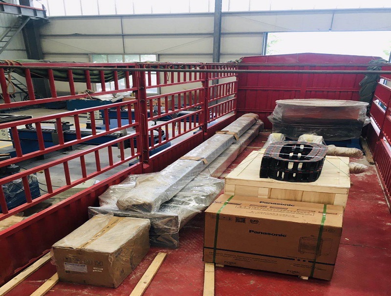 山西客戶操作機走一波(圖1)